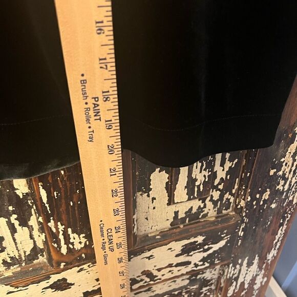 Elegant GAP women’s velour flutter sleeve dress top. Size small. - Picture 3 of 6